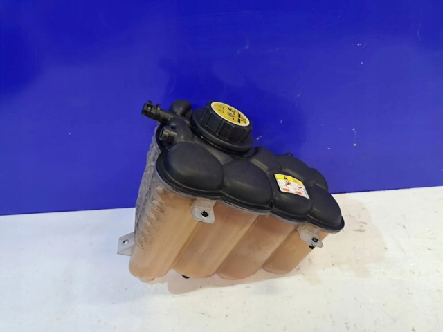 Кришка бачка AH428101AA JAGUAR