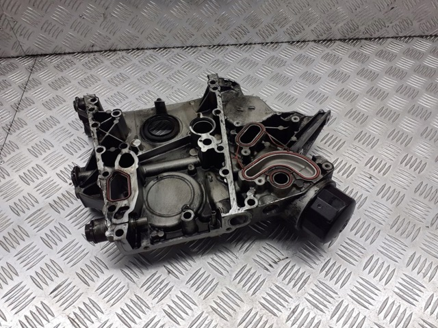 Кришка двигуна передня R6110151102 MERCEDES
