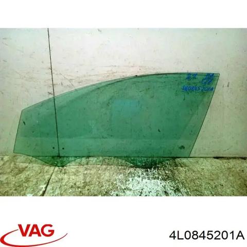 Скло передніх дверей, лівих 4L0845201A VAG