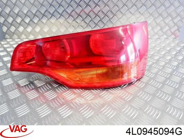 Задній правий стоп 4L0945094G VAG