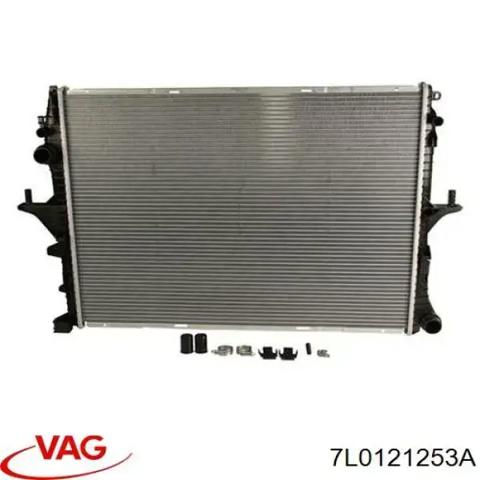 Радіатор водяний 7L0121253A VAG