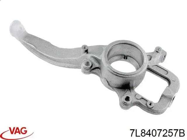 Кулак поворотний передній лівий 7L8407257B VAG