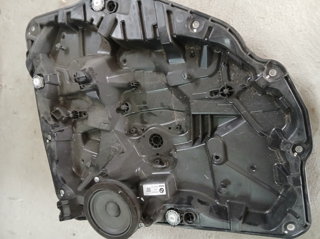 Механізм стеклопод'емника двері задньої, правої 51359879394 BMW