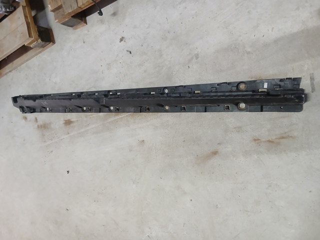 Поріг зовнішній правий 51778058508 BMW
