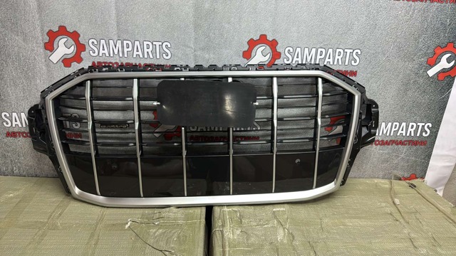 Решітка радіатора 4M0853651ASRU6 VAG