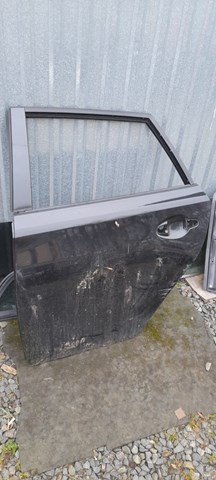 Двері задні 6700402380 TOYOTA