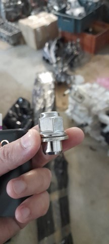 Гайка колеса 9094201033 TOYOTA