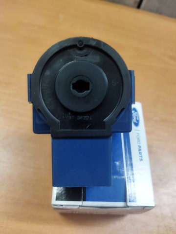 Контакти замку запалювання AA6T11572BA FORD