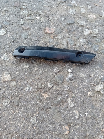 Кріплення бампера 5253606190 TOYOTA
