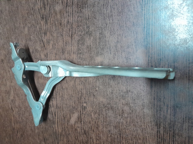Завіс капота, лівий 1Z0823301C VAG