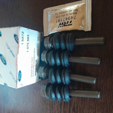Супорт гальмівного, заднього 98AB2L527AA FORD
