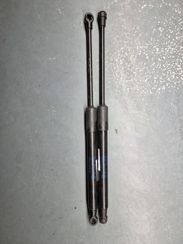 Амортизатор капота 8W0823359B VAG