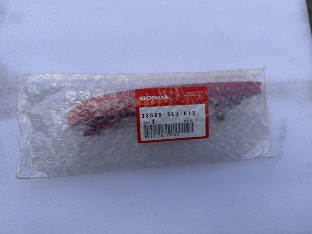 Катафот (відбивач) заднього бампера, правий 33505SLJ013 HONDA