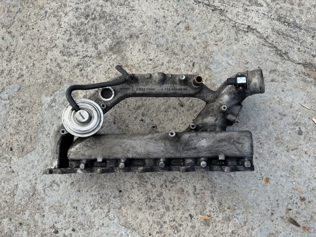 Колектор впускний A6650900037 MERCEDES