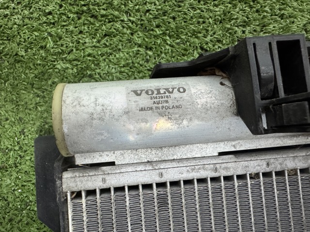 Радіатор охолодження кондиціонера 31439781 VOLVO