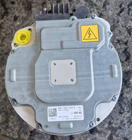 Генератор автомобільний 4N1903028E VAG