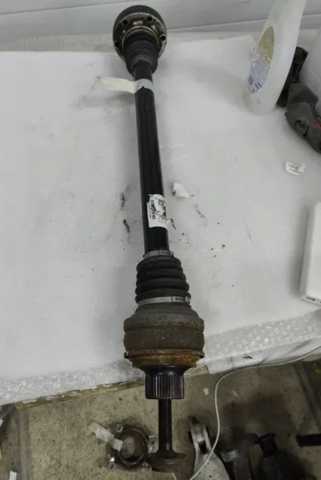 Привід задній 4M0501203D VAG