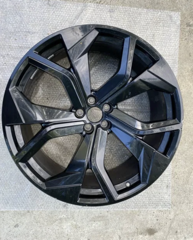 Диски колісні литі (легкосплавні, титанові) 4M8601025DA VAG