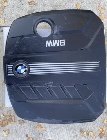 Кришка двигуна декоративна 7802847 BMW