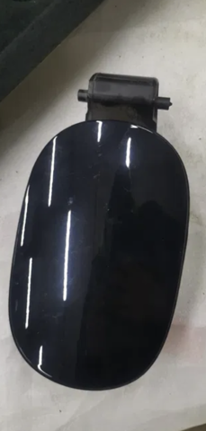 Лючок (дверцята) бензобака 7P5809857 PORSCHE