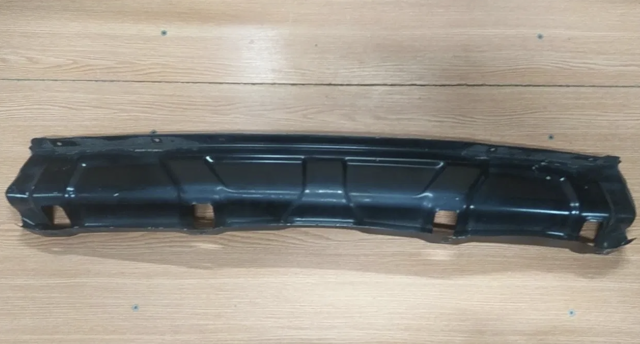 Кронштейн бампера заднього, центральний 95850558700 PORSCHE
