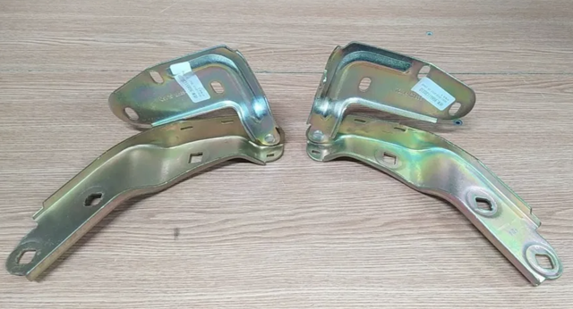 Петля капота, права 95851130210 PORSCHE
