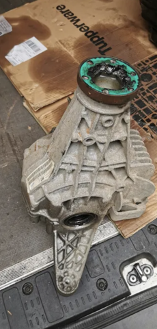 Міст середній в зборі 95B525015K PORSCHE