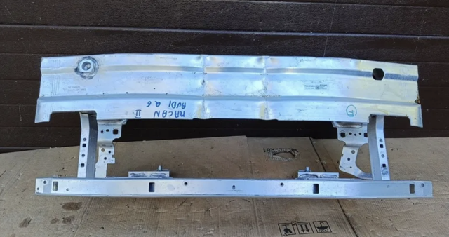 Шина бампера переднього 95C807617D VAG
