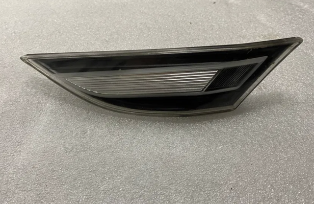 Покажчик повороту крила 99163125506 PORSCHE