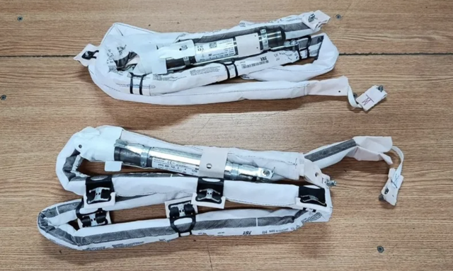 Подушка безпеки, збоку права айрбег 9Y0880742E PORSCHE