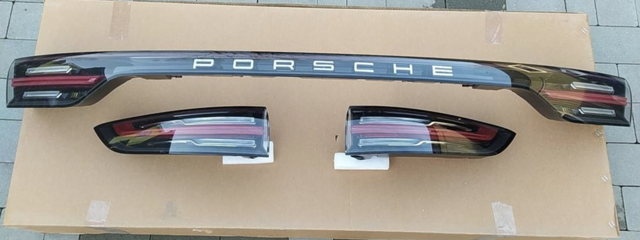 Ліхтар задній 9Y0945095P PORSCHE
