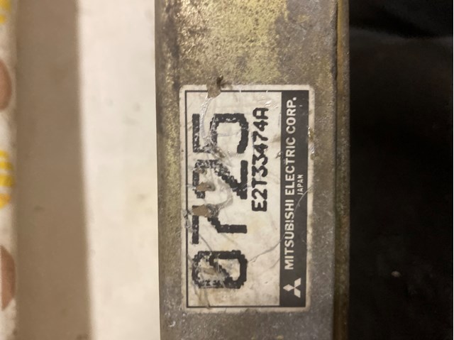 Блок електронного управління MD130725 MITSUBISHI