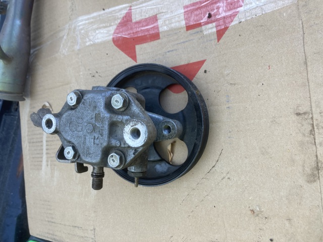 Насос гідропідсилювача керма MR916044 MITSUBISHI