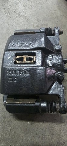 Супорт гальмівний, передній, правий 45018SNB000 HONDA