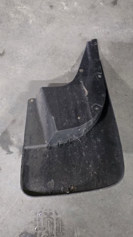 Бризговик задній, лівий 7662660330 TOYOTA
