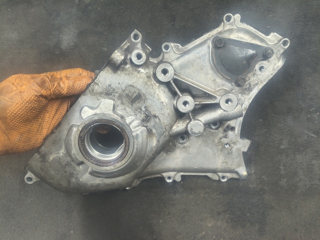 Насос масляний 15010EB30A NISSAN