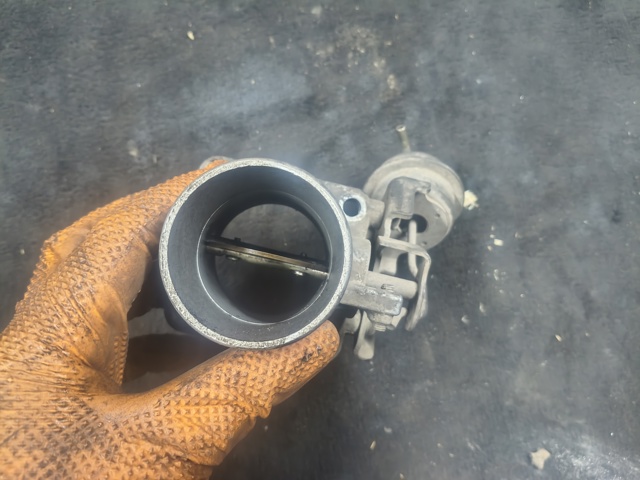Дросільна заслінка в зборі 16118EB300 NISSAN