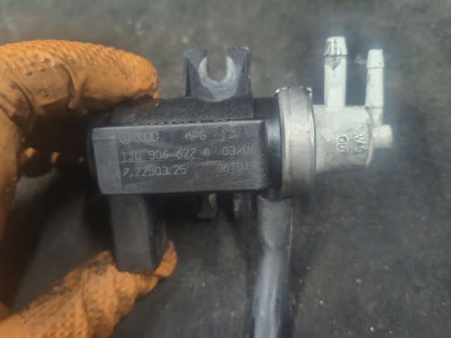 Перетворювач тиску (соленоїд) наддуву / EGR 1J0906627A VAG
