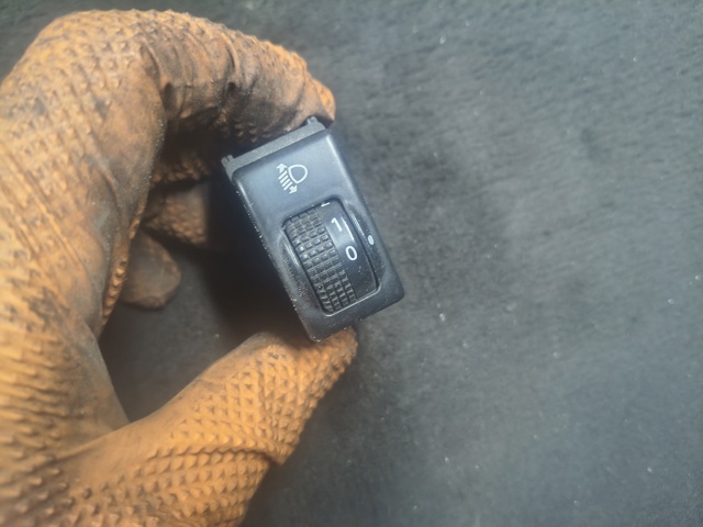 Кнопка коректора фар 25190EB300 NISSAN