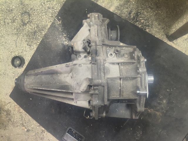 Дільник передач 33100EA310 NISSAN