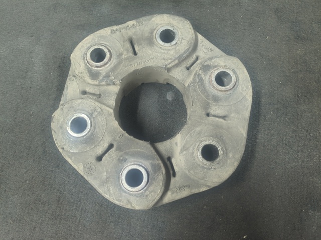 Карданний шарнір 7L0521403 VAG