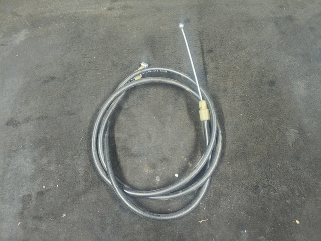 Трос ручного гальма передній 7L0721556B VAG
