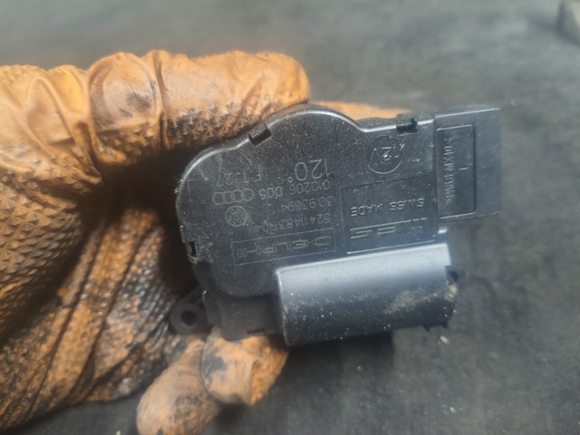 Двигун заслінки рециркуляції повітря 7L0907511AK VAG