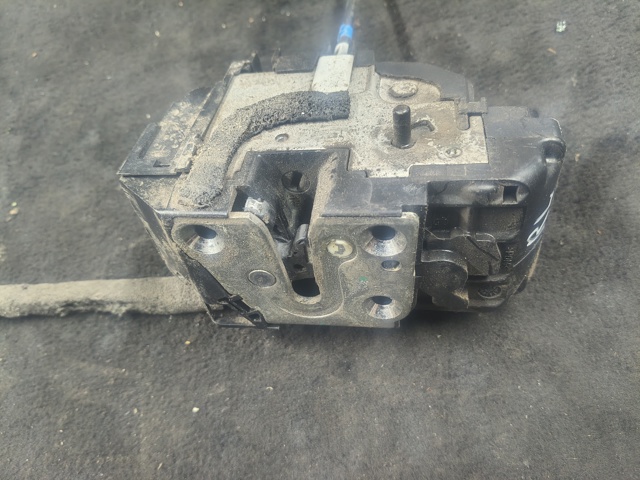 Замок водійських дверей 80501EB32A NISSAN