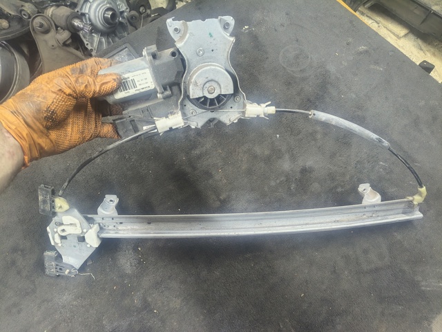 Склопідйомник (механізм переміщення скла) 80700EB300 NISSAN