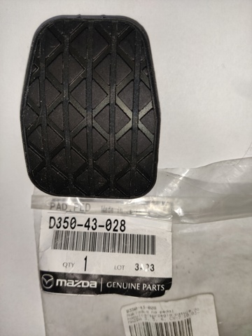 Накладка педалі зчеплення D35043028 MAZDA