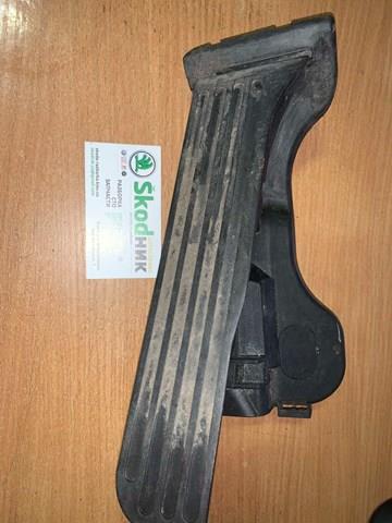 Підаль газу 1K1723503L VAG