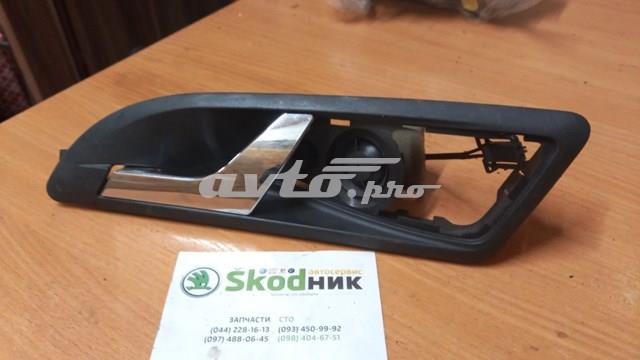 Дверна ручка внутрішня ліва передня/задня 1Z0837247 VAG