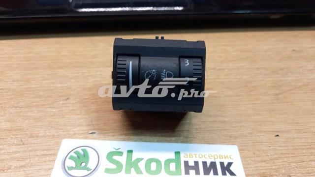 Кнопка коректора фар 1Z0941333 VAG