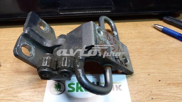 Петля задніх лівих дверей 3C4833411A VAG